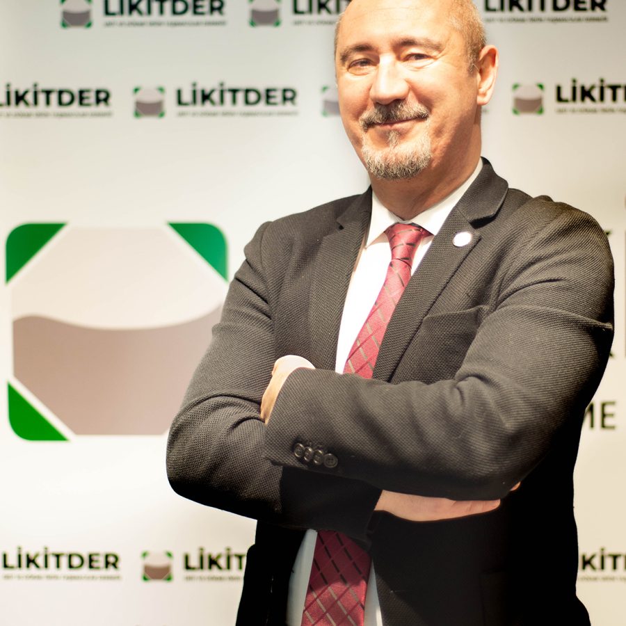 Ayhan ÖZEKİN